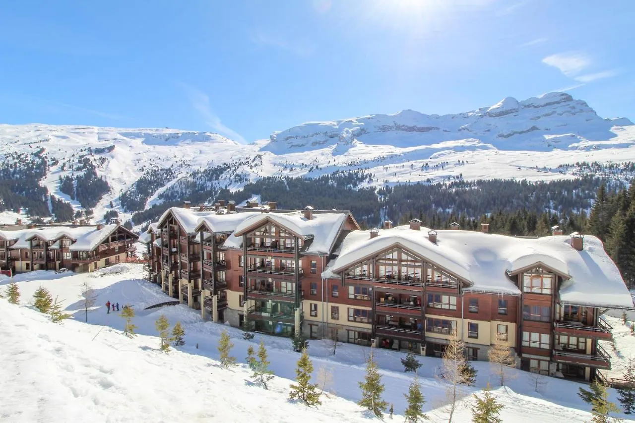 Les Terrasses D'Eos, 1-Bed Apartment With Fireplace, Ski In, Ski Out Flaine France