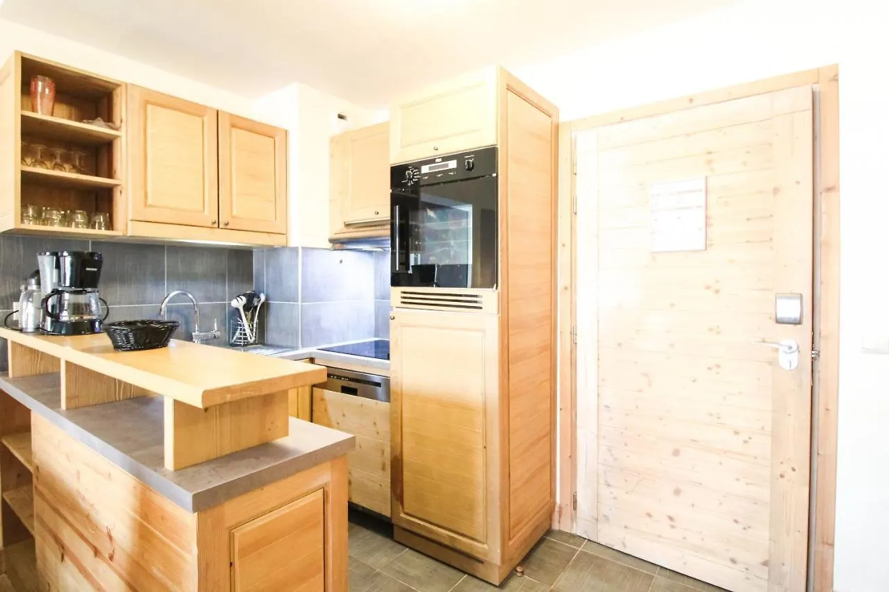Les Terrasses D'Eos, 1-Bed Apartment With Fireplace, Ski In, Ski Out Flaine
