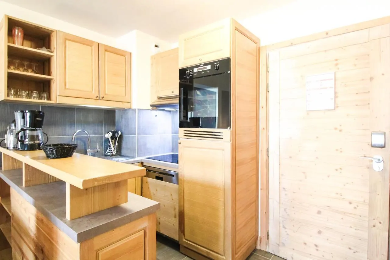Les Terrasses D'Eos, 1-Bed Apartment With Fireplace, Ski In, Ski Out Flaine